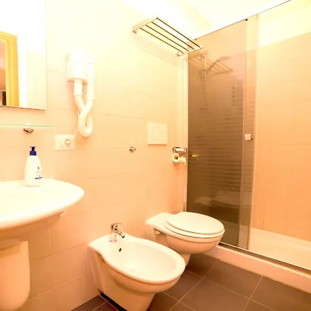Vendégház A Casa Simpatia - A Richiesta Parcheggio Gratuito !