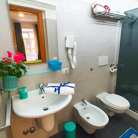 A Casa Simpatia - A Richiesta Parcheggio Gratuito ! Gasthof 2*