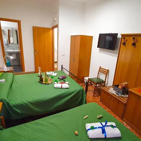 A Casa Simpatia - A Richiesta Parcheggio Gratuito ! 게스트하우스